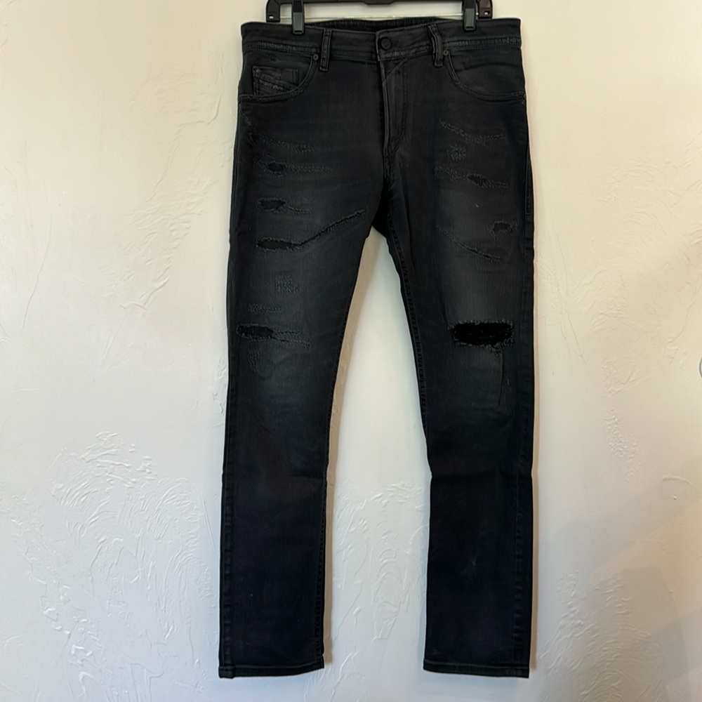 Like NEW - Diesel Jeans Thommer 34W 32L slim/skinny stretch jean - deep indigo